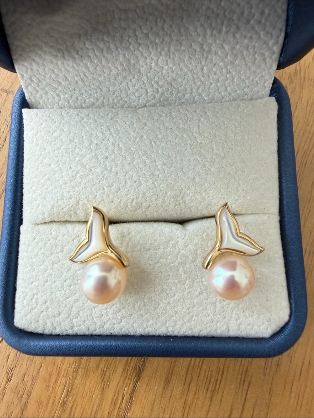 Freshwater Pearl Stud Earrings 7mm S925 Mermaid Tail Gold Tone NEW
